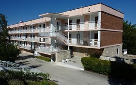 Hotel Zarya
